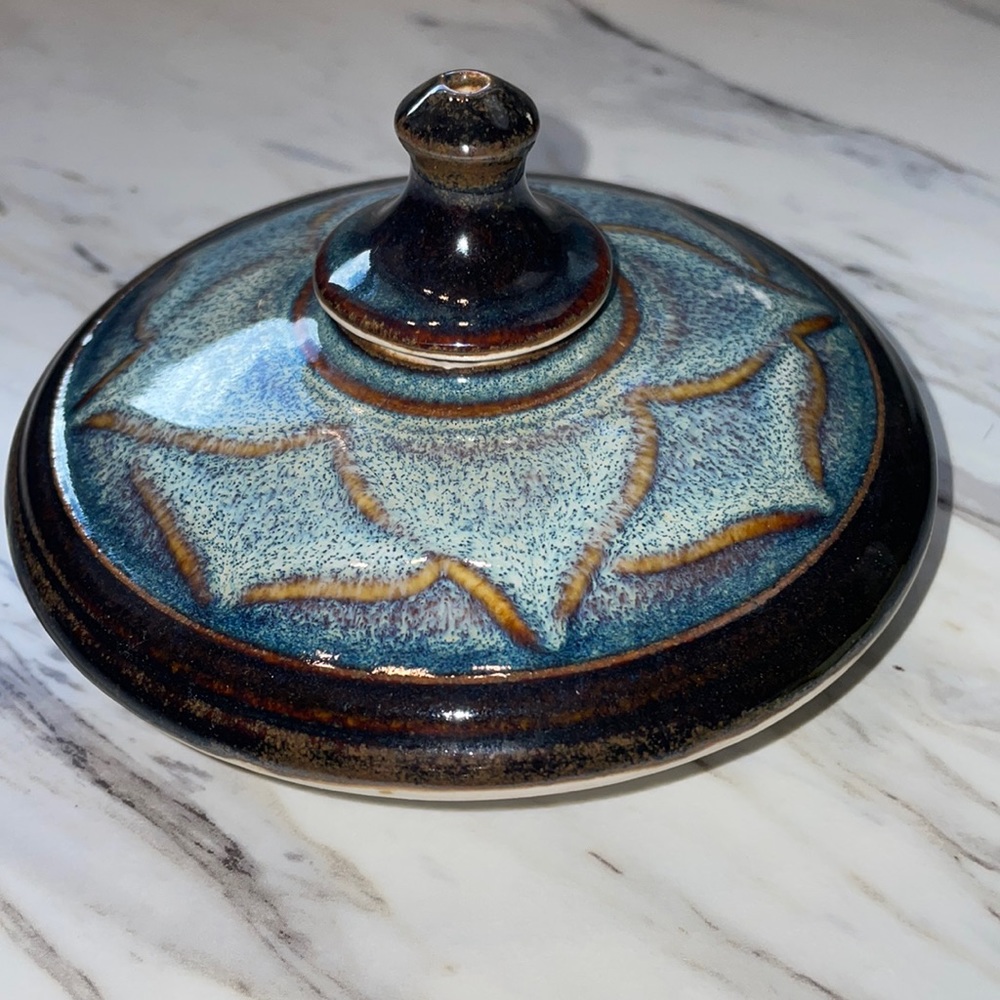 Bill Campbell pottery signed oil burner